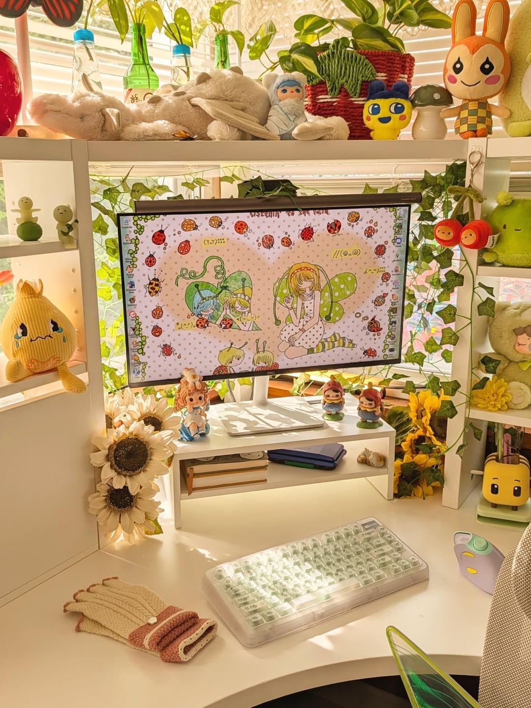 Meet the Winner of the Cozy Desk Challenge: Sabrina